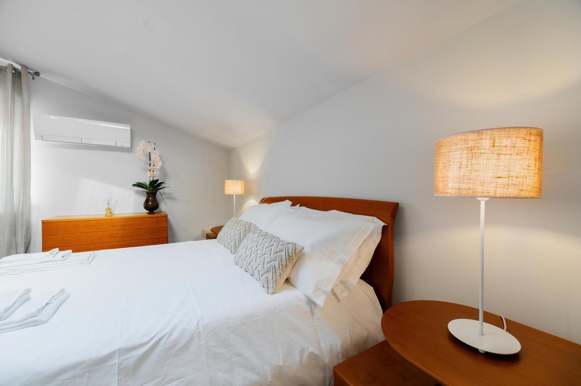 Casa Di Iaio - 90 M2 Apt With Free Wi-Fi, Netflix, Home Cinema & Parking Γκορίτσια Εξωτερικό φωτογραφία