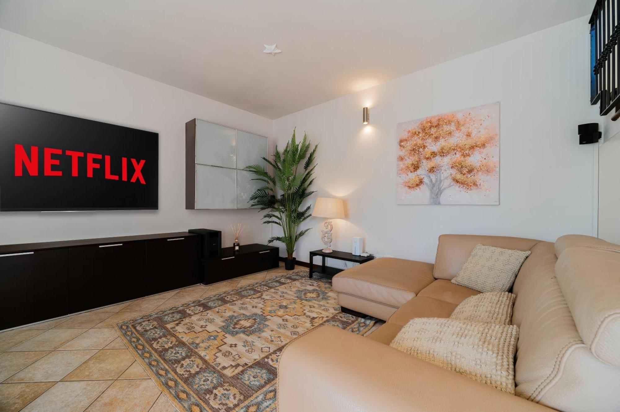 Casa Di Iaio - 90 M2 Apt With Free Wi-Fi, Netflix, Home Cinema & Parking Γκορίτσια Εξωτερικό φωτογραφία
